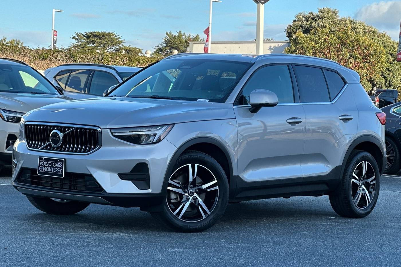 2025 Volvo XC40 Core — SUV — 10,992 mi — Seaside, CA