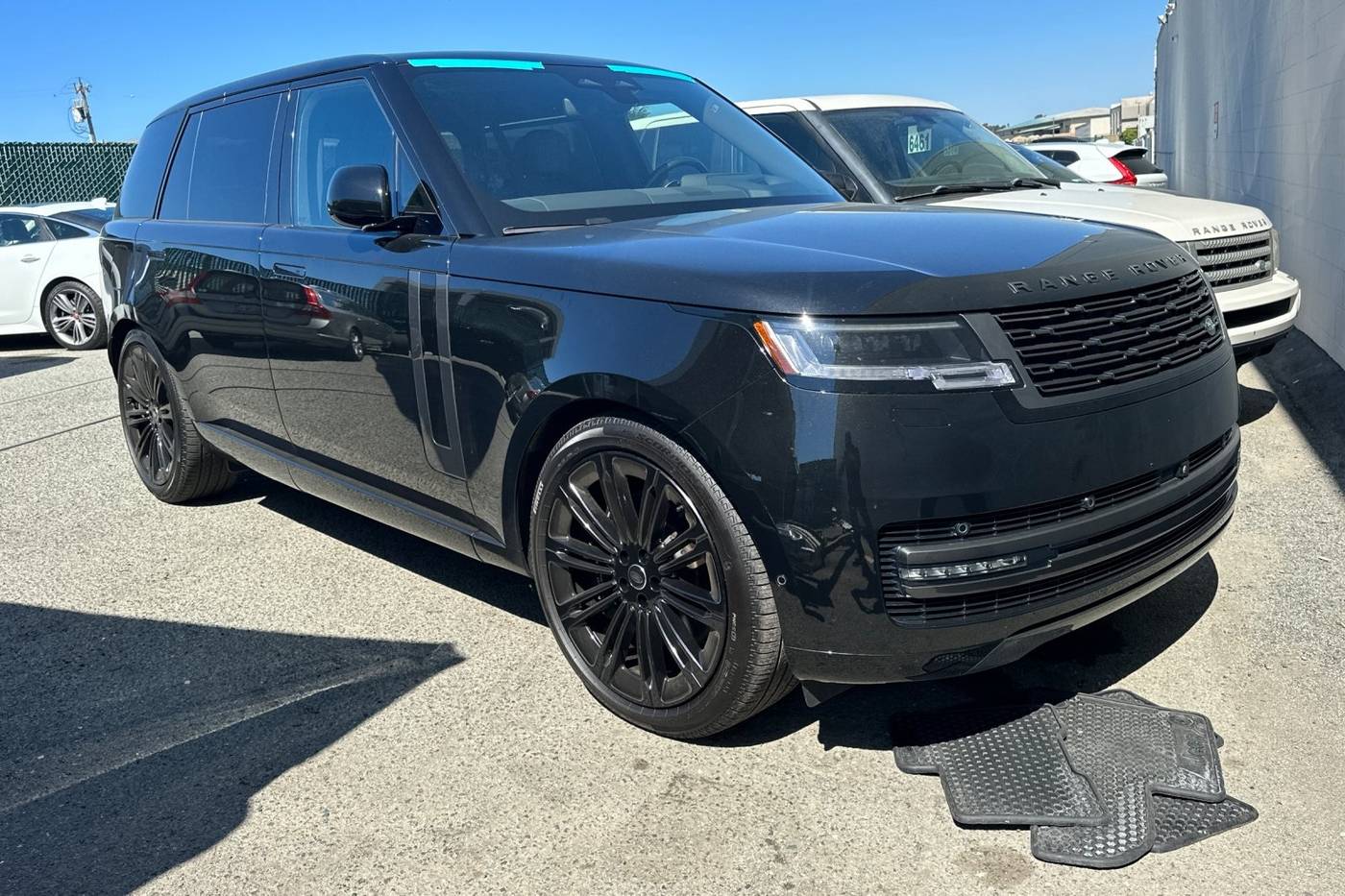 2025 Land Rover Range Rover SE — SUV — 3,110 mi — Seaside, CA