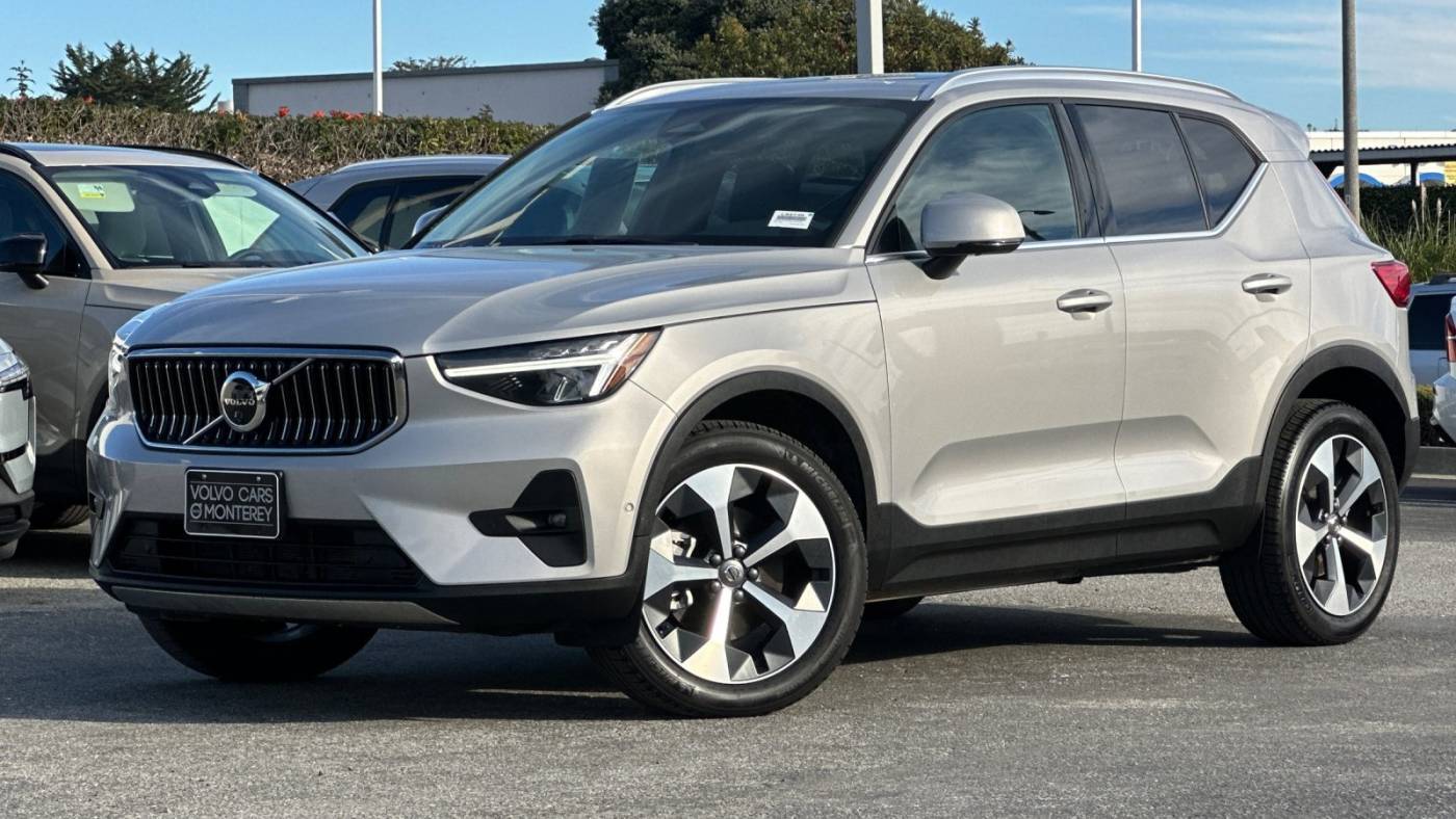 2024 Volvo XC40 Plus — SUV — 15,542 mi — Seaside, CA