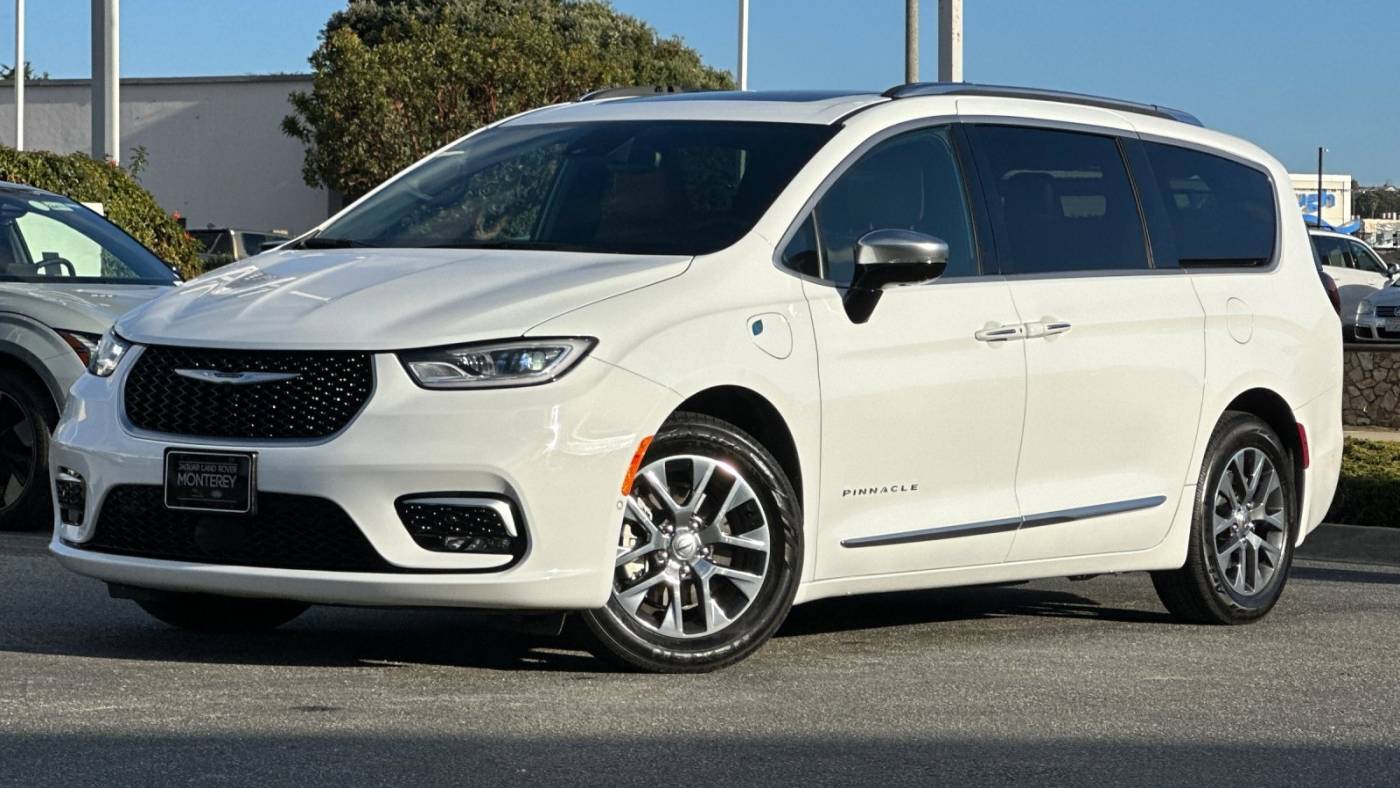 2023 Chrysler Pacifica Hybrid Pinnacle — Minivan — 27,250 mi — Seaside, CA