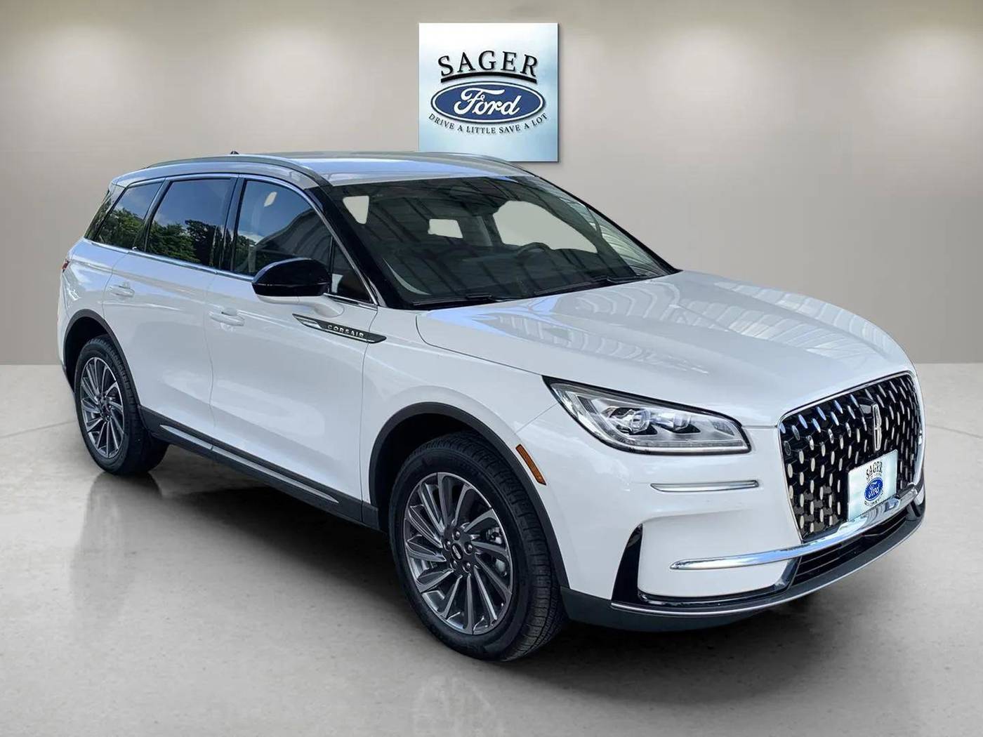 2023 Lincoln Corsair Reserve — SUV — 1,809 mi — Saint Helena, CA