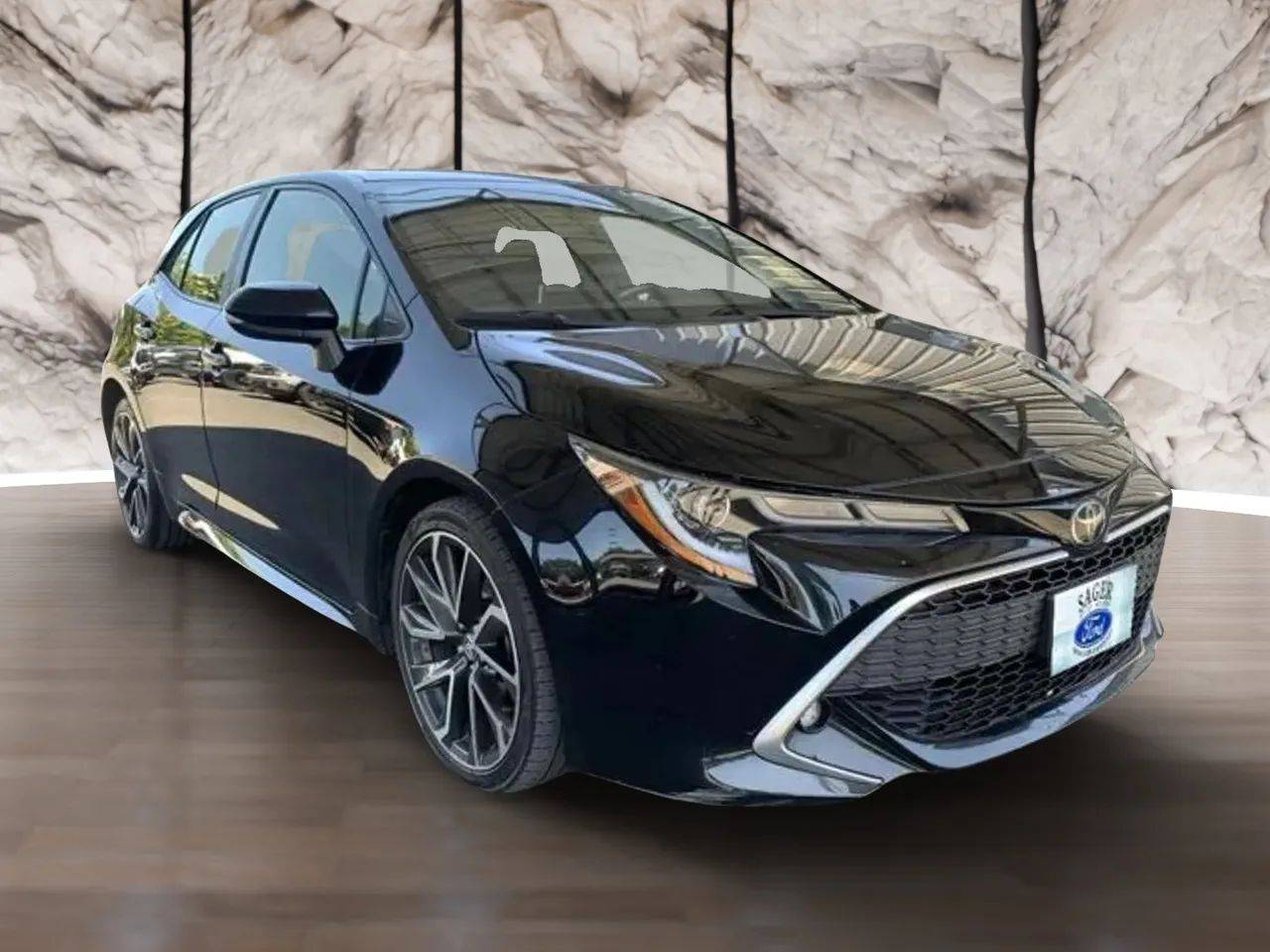 2019 Toyota Corolla Hatchback XSE — Hatchback — 99,399 mi — Saint Helena, CA