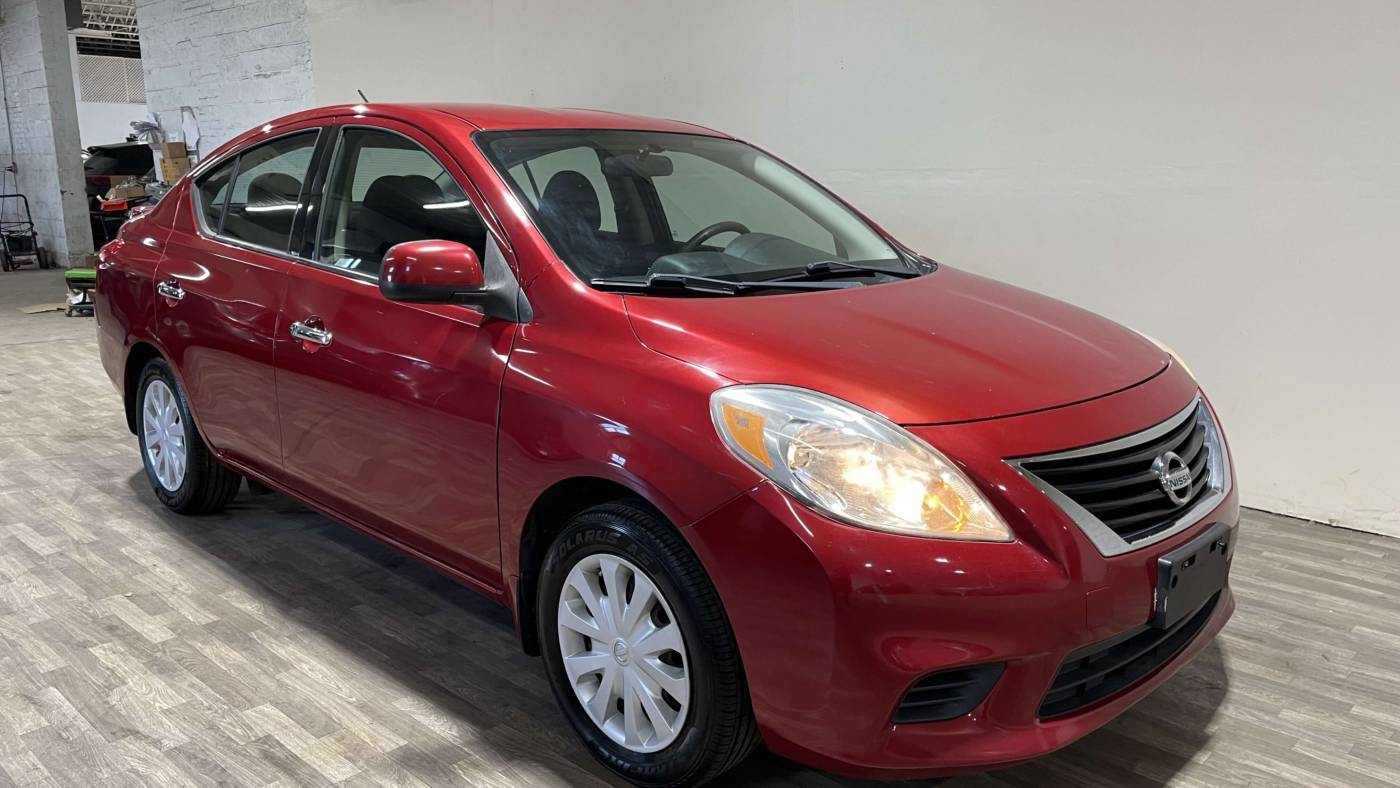 2014 Nissan Versa 1.6 SV — Sedan — 127,000 mi — South Plainfield, NJ