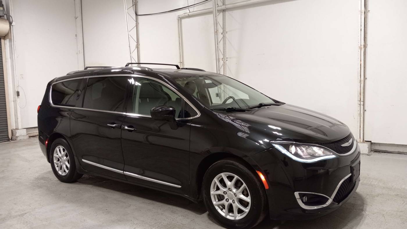 2020 Chrysler Pacifica Touring L — Minivan — 68,990 mi — South Plainfield, NJ