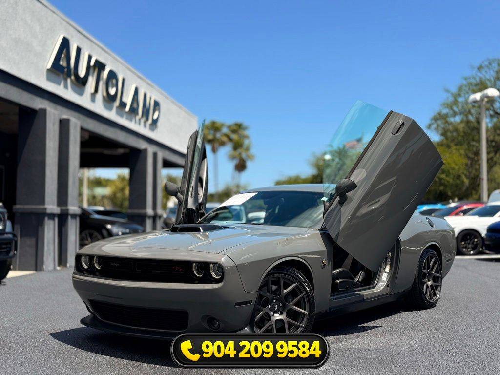 2017 Dodge Challenger 392 Hemi Scat Pack Shaker