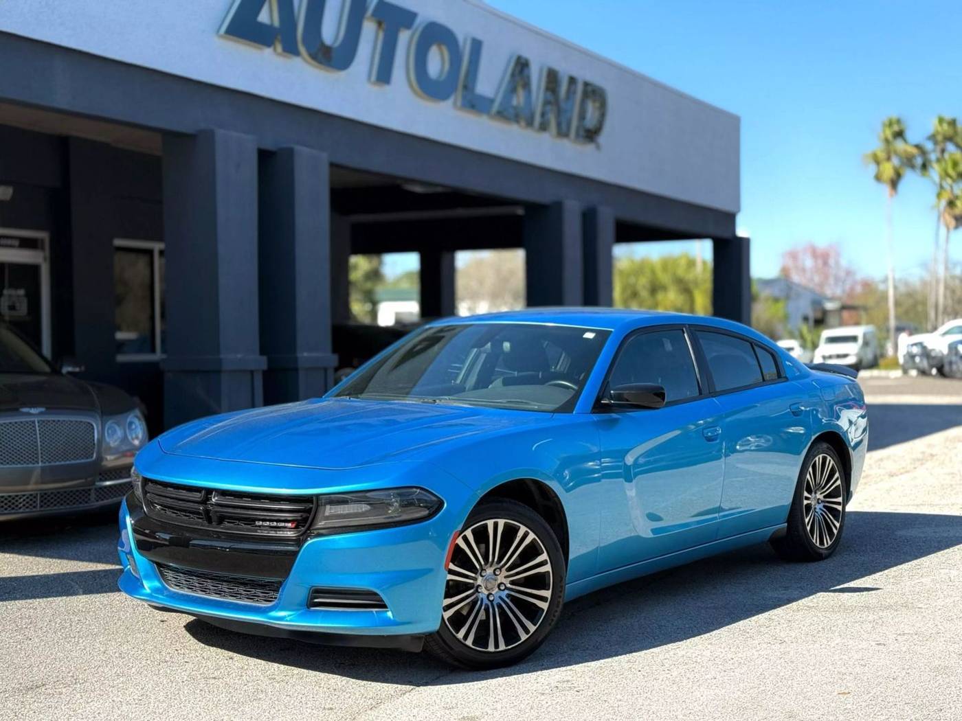 2019 Dodge Charger SXT — Sedan — 104,874 mi — Jacksonville, FL