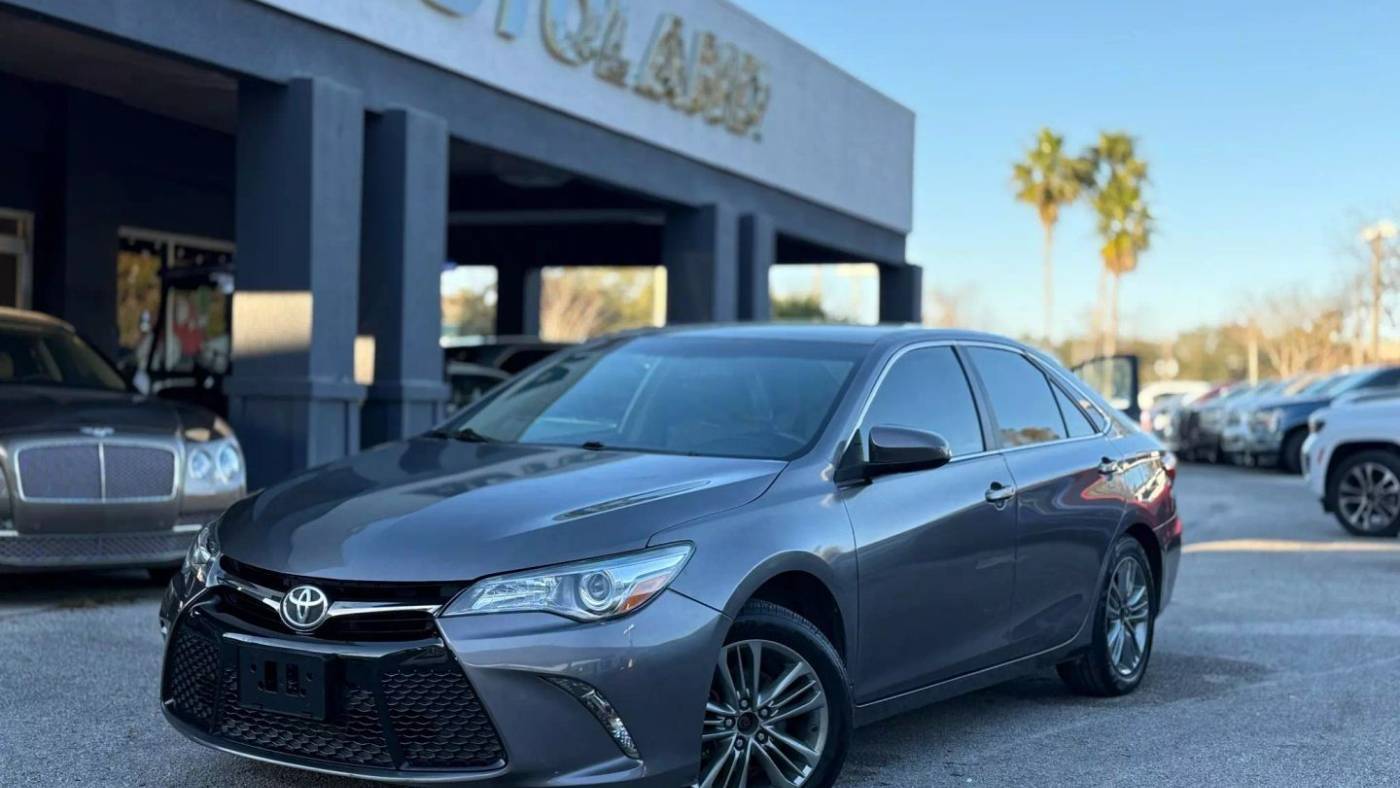 2015 Toyota Camry SE — Sedan — 202,603 mi — Jacksonville, FL