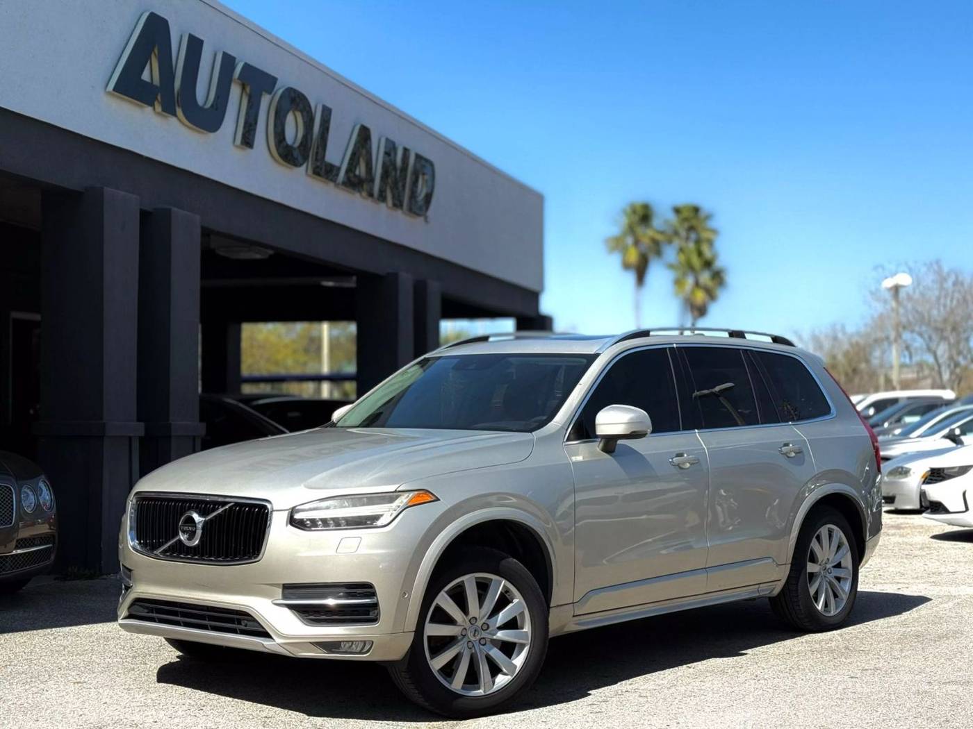 2016 Volvo XC90 T6 Momentum — SUV — 82,104 mi — Jacksonville, FL