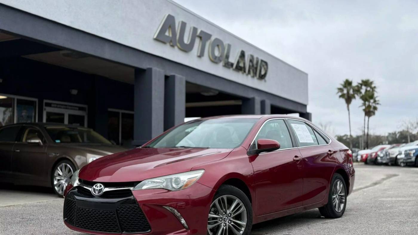 2016 Toyota Camry SE — Sedan — 126,349 mi — Jacksonville, FL