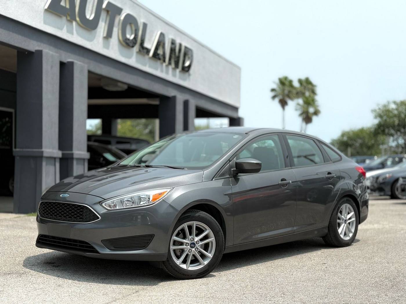 2018 Ford Focus SE — Sedan — 87,319 mi — Jacksonville, FL