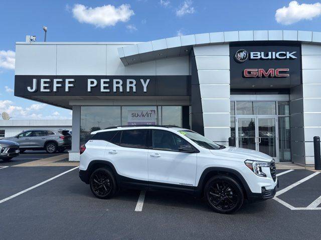 2024 GMC Terrain SLT — SUV — 7,930 mi — Peru, IL