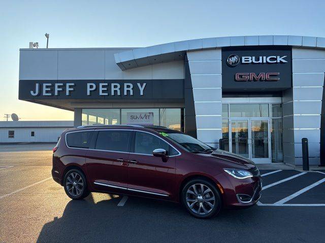 2020 Chrysler Pacifica Limited — Minivan — 115,750 mi — Peru, IL