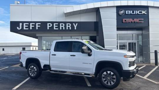 2024 Chevrolet Silverado 2500HD Custom — Pickup Truck — 8,322 mi — Peru, IL