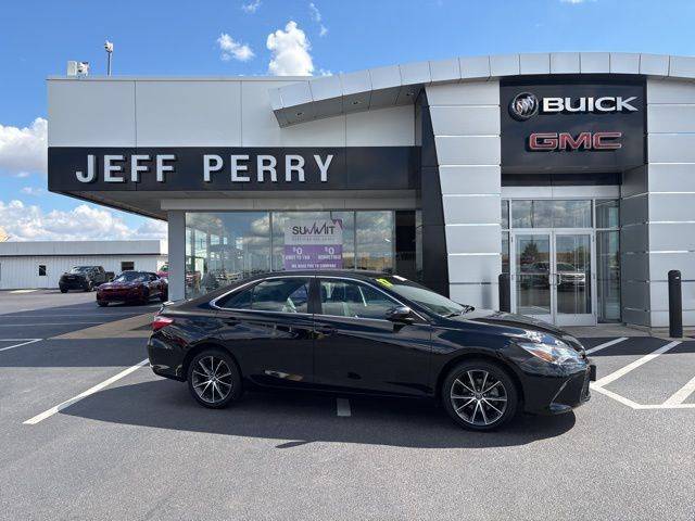 2017 Toyota Camry SE — Sedan — 65,597 mi — Peru, IL