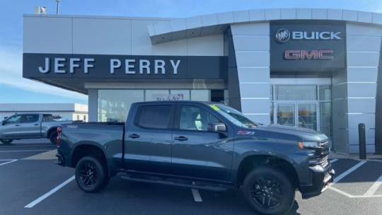 2021 Chevrolet Silverado 1500 LT Trail Boss — Pickup Truck — 90,399 mi — Peru, IL