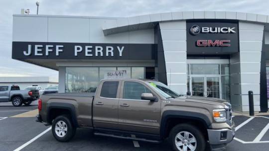 2015 GMC Sierra 1500 SLE — Pickup Truck — 122,976 mi — Peru, IL