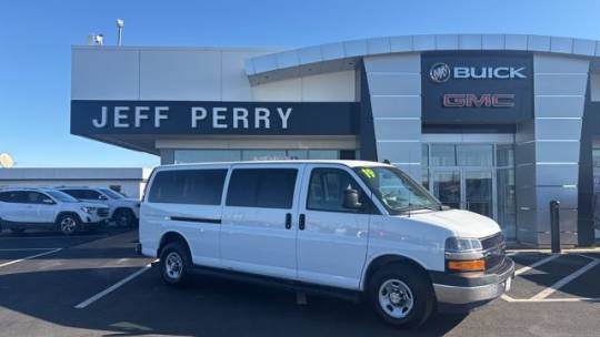 2019 Chevrolet Express Passenger LT — Passenger Van — 75,899 mi — Peru, IL