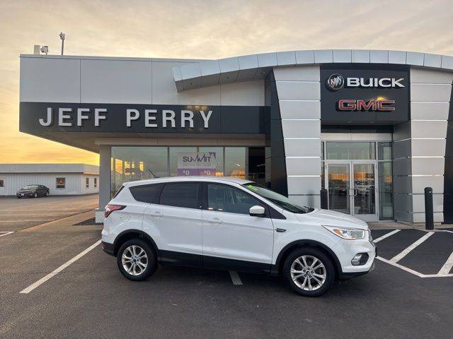2017 Ford Escape SE — SUV — 136,857 mi — Peru, IL