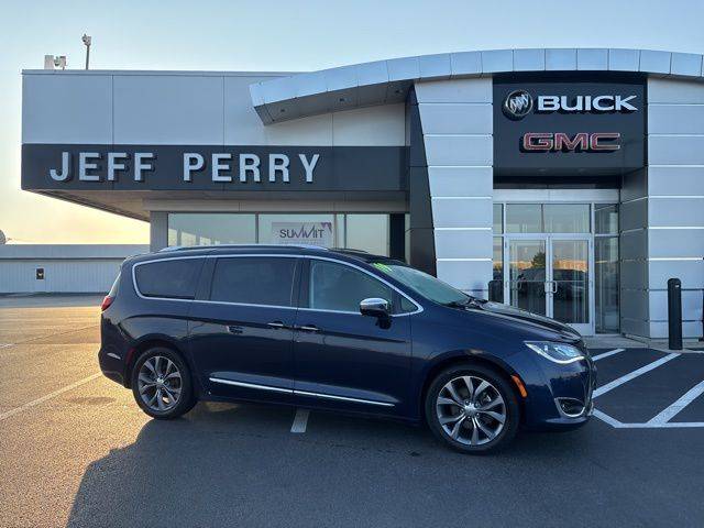2019 Chrysler Pacifica Limited — Minivan — 163,396 mi — Peru, IL
