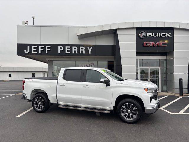 2023 Chevrolet Silverado 1500 LT — Pickup Truck — 19,040 mi — Peru, IL