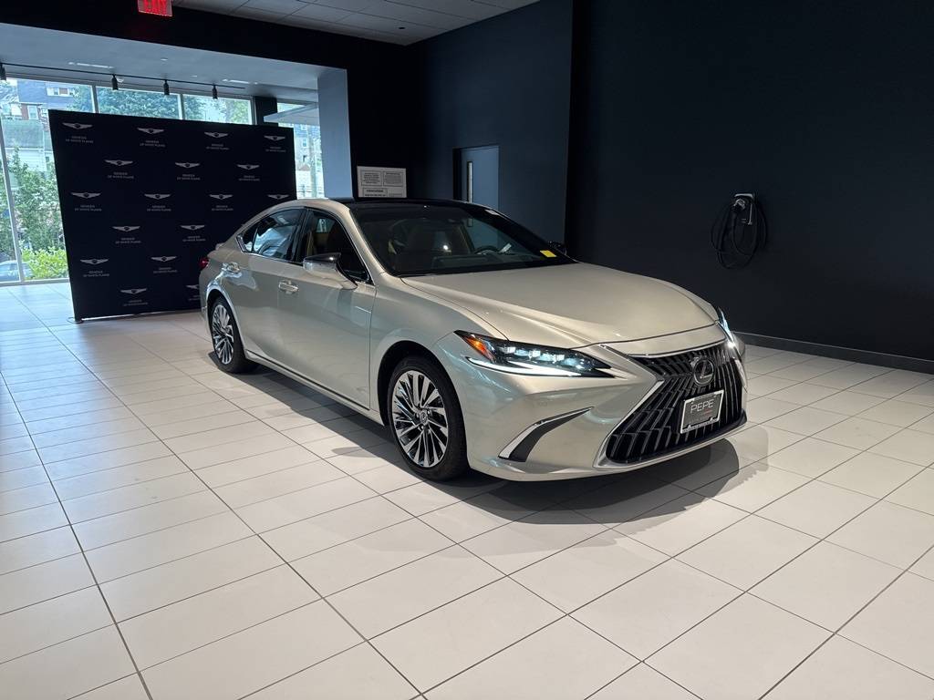 2024 Lexus ES ES 350 Ultra Luxury — Sedan — 13,999 mi — WhitePlains, NY
