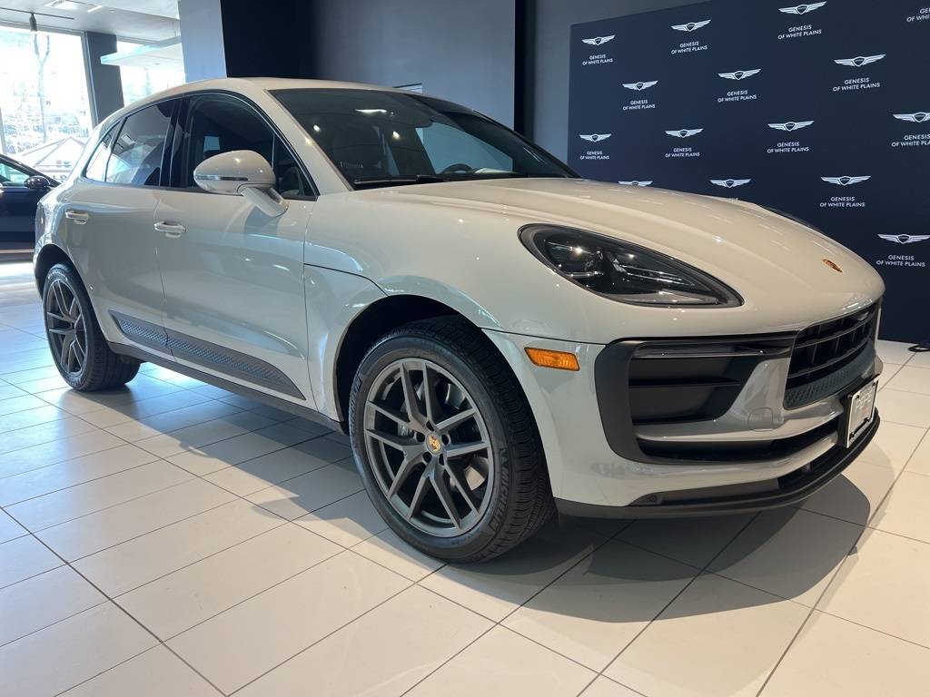 2022 Porsche Macan Standard — SUV — 6,844 mi — WhitePlains, NY