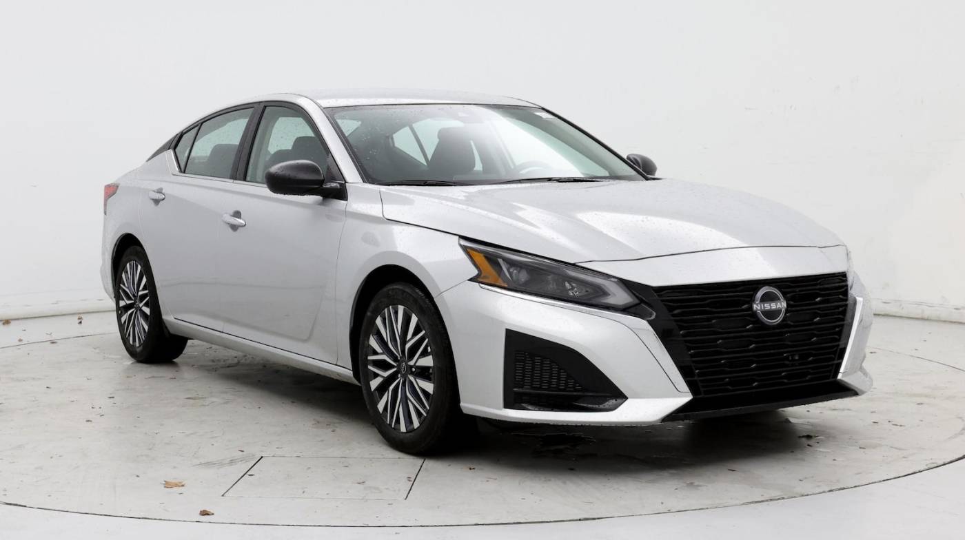 2024 Nissan Altima SV — Sedan — 9,605 mi — Asheville, NC