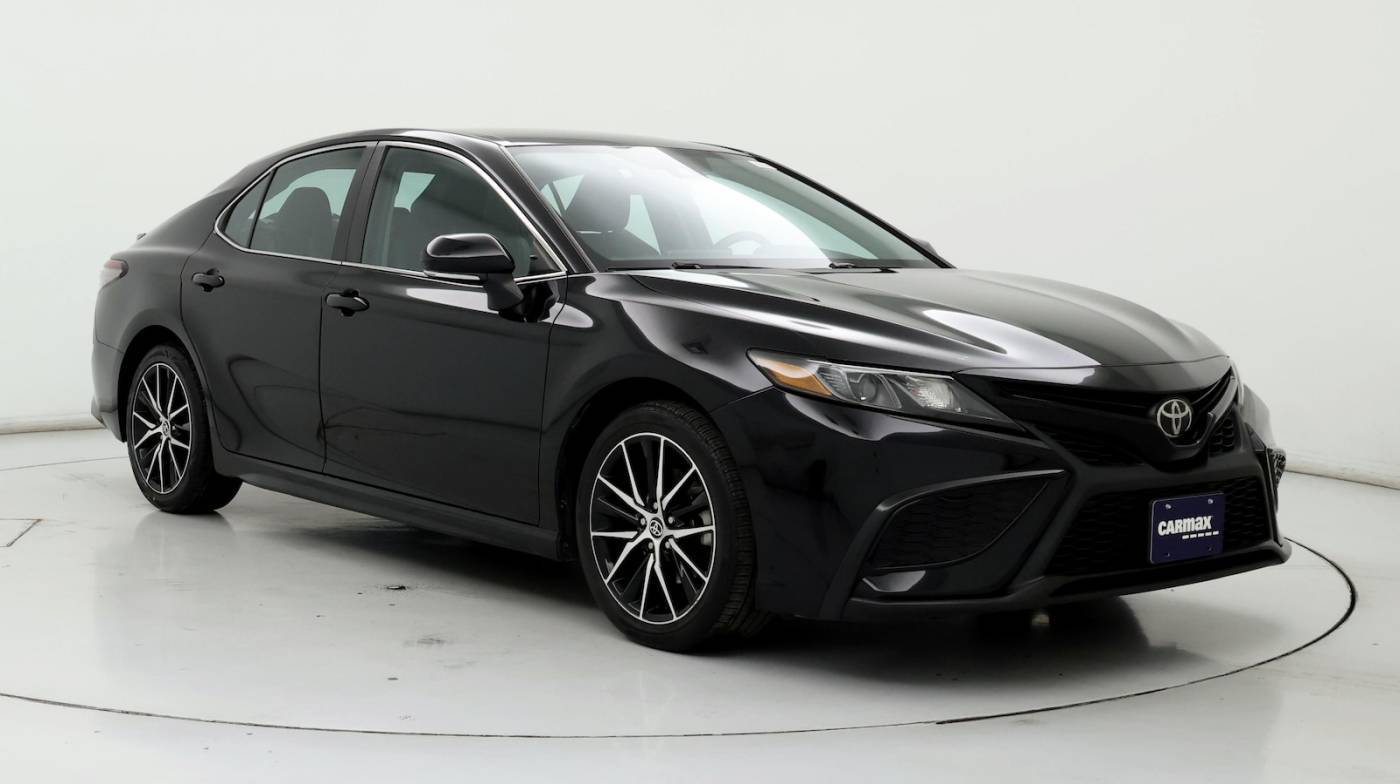 2021 Toyota Camry SE — Sedan — 27,708 mi — Asheville, NC