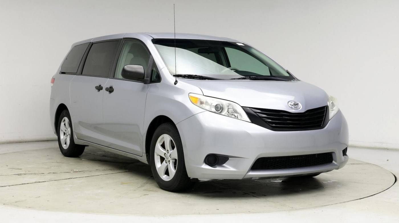 2014 Toyota Sienna L — Minivan — 76,231 mi — Asheville, NC