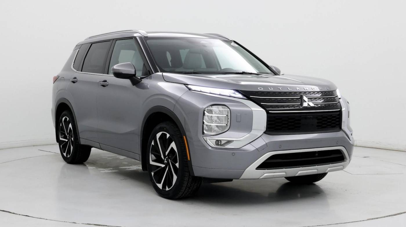 2023 Mitsubishi Outlander SEL — SUV — 24,352 mi — Indianapolis, IN