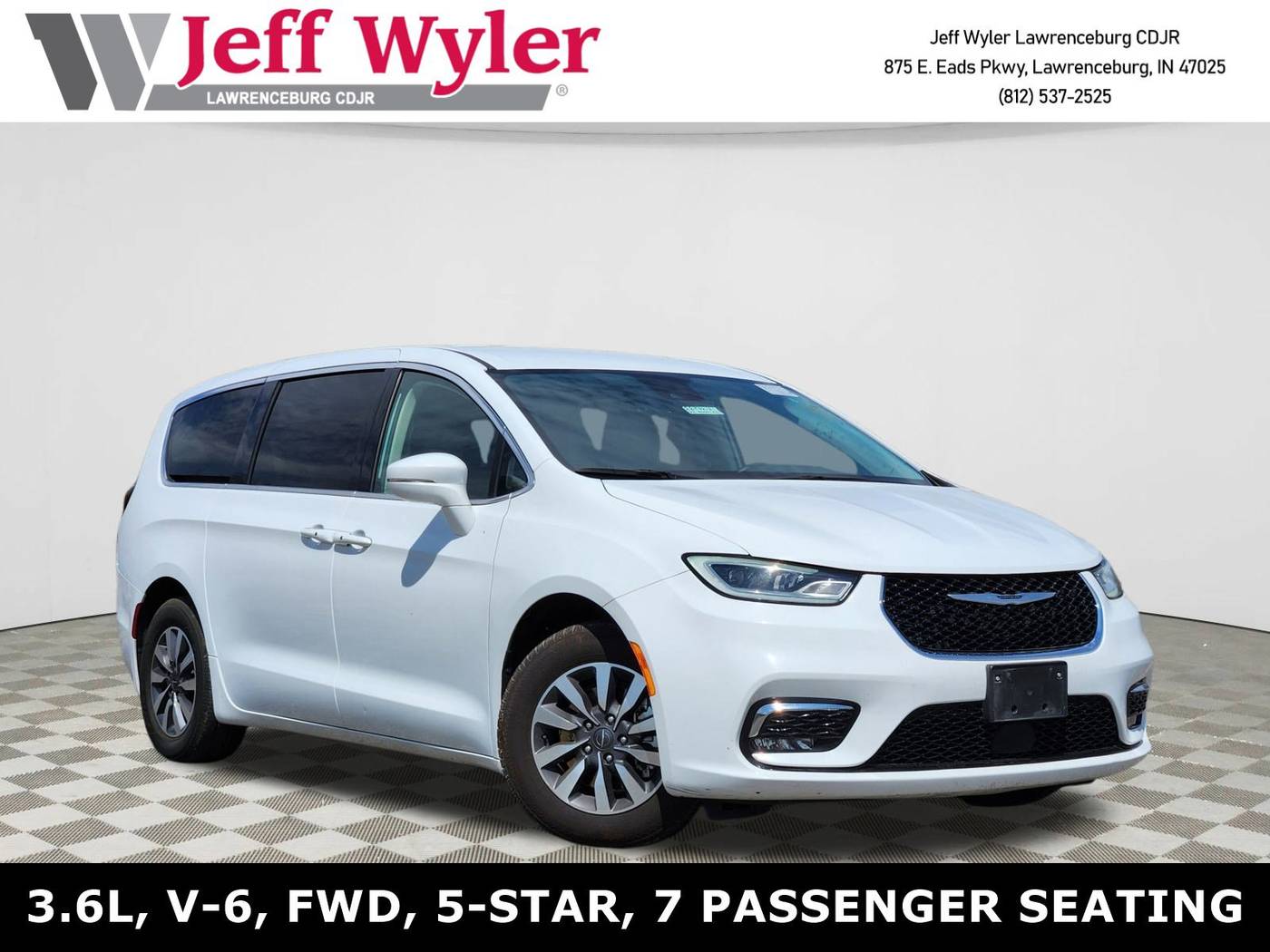 2022 Chrysler Pacifica Hybrid Touring L — Minivan — 62,931 mi — Lawrenceburg, IN