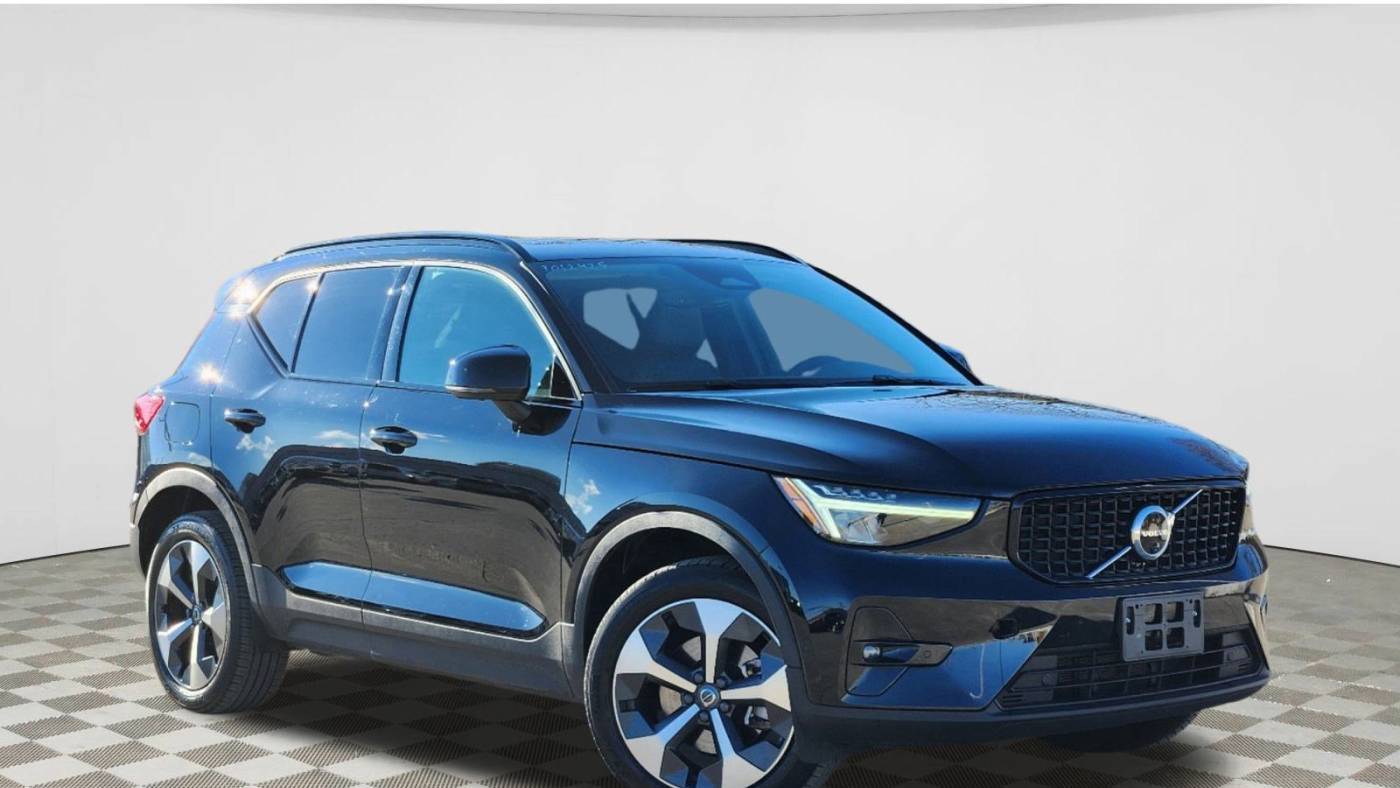 2023 Volvo XC40 Ultimate — SUV — 67,863 mi — Lawrenceburg, IN