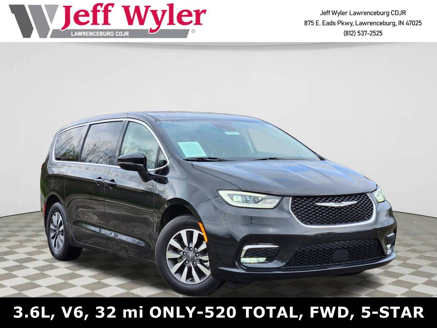 2022 Chrysler Pacifica Hybrid Touring L — Minivan — 109,050 mi — Lawrenceburg, IN