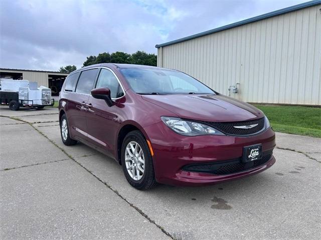 2023 Chrysler Voyager LX — Minivan — 57,607 mi — Cape Girardeau, MO