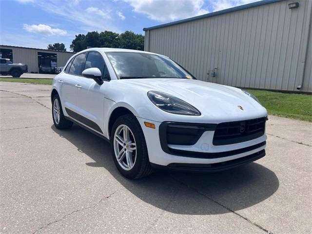 2024 Porsche Macan T — SUV — 11,000 mi — Cape Girardeau, MO
