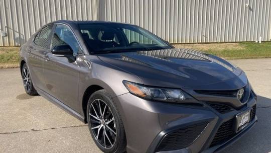 2022 Toyota Camry SE — Sedan — 73,165 mi — Cape Girardeau, MO