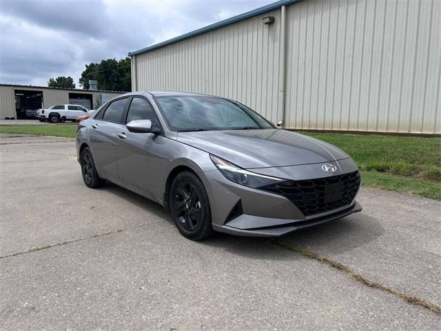 2023 Hyundai Elantra SEL — Sedan — 21,031 mi — Cape Girardeau, MO