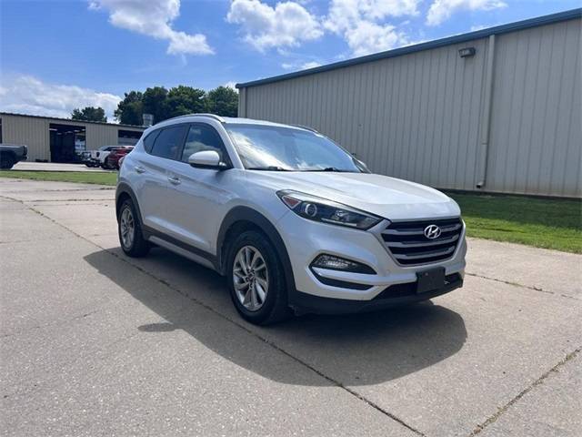 2017 Hyundai Tucson SE — SUV — 127,879 mi — Cape Girardeau, MO