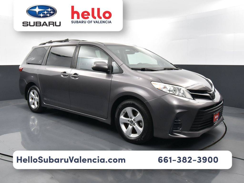 2020 Toyota Sienna LE — Minivan — 82,196 mi — Santa Clarita, CA