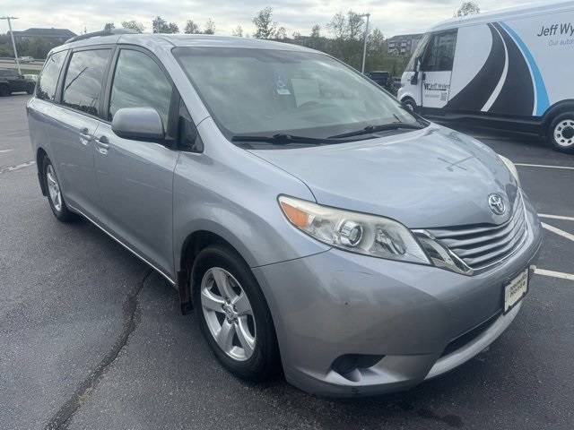 2017 Toyota Sienna LE — Minivan — 132,626 mi — Florence, KY