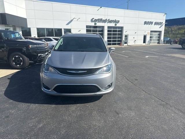 2018 Chrysler Pacifica Touring L — Minivan — 102,165 mi — Florence, KY