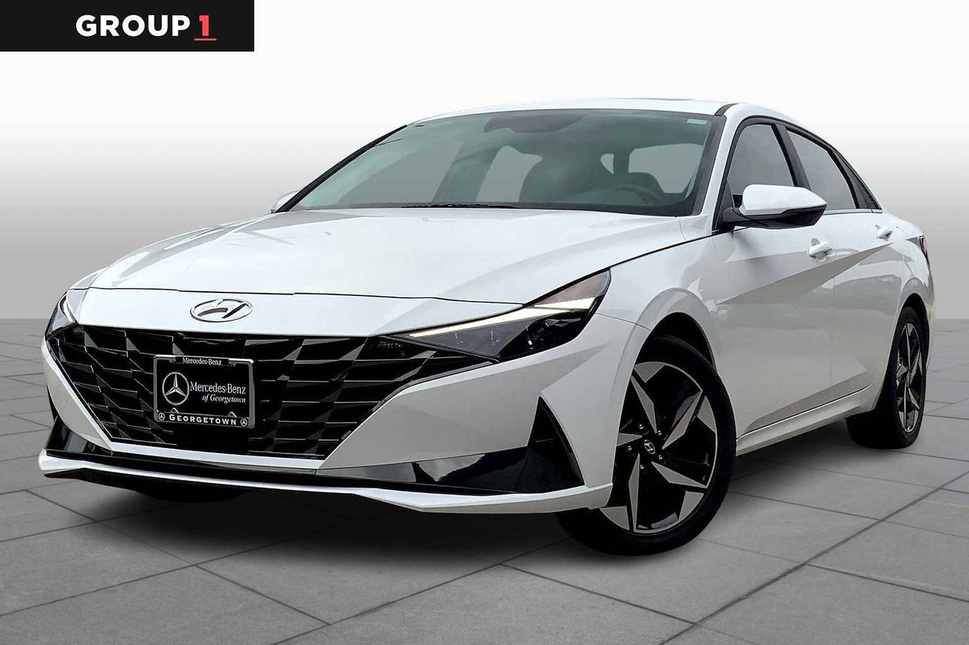 2023 Hyundai Elantra Hybrid Limited — Sedan — 13,745 mi — Georgetown, TX