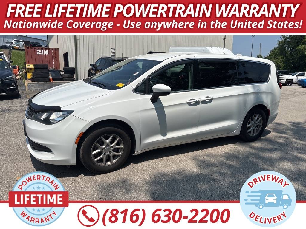 2017 Chrysler Pacifica Touring — Minivan — 92,209 mi — Excelsior Springs, MO