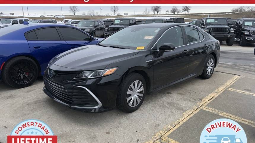 2021 Toyota Camry Hybrid LE — Sedan — 67,656 mi — Excelsior Springs, MO