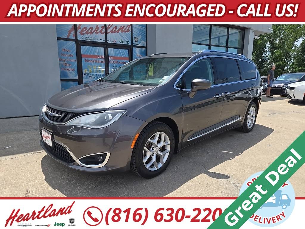 2018 Chrysler Pacifica Touring L — Minivan — 151,488 mi — Excelsior Springs, MO