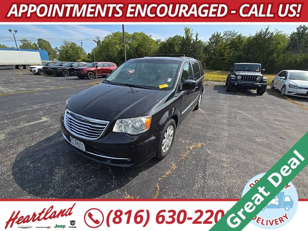 2013 Chrysler Town & Country Touring — Minivan — 159,463 mi — Excelsior Springs, MO