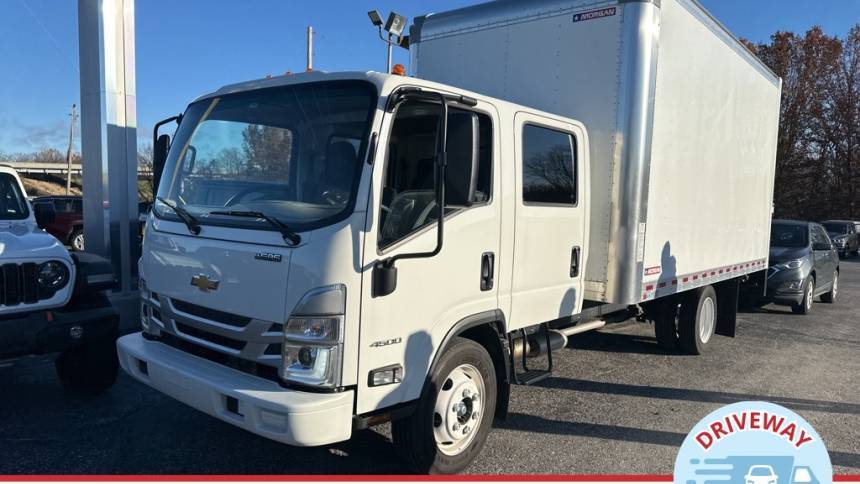 2024 Chevrolet 4500 HG LCF Gas 4500 HG LCF Gas — Chassis Cab Truck — 3,288 mi — Excelsior Springs, MO