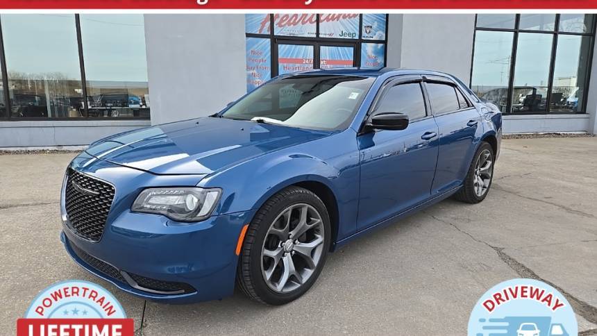 2020 Chrysler 300 Touring — Sedan — 27,459 mi — Excelsior Springs, MO