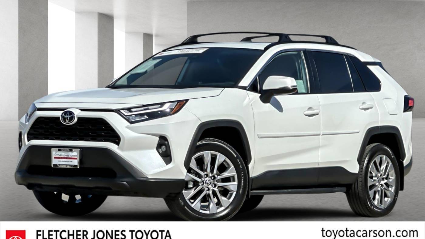 2023 Toyota RAV4 XLE Premium — SUV — 17,296 mi — Carson, CA