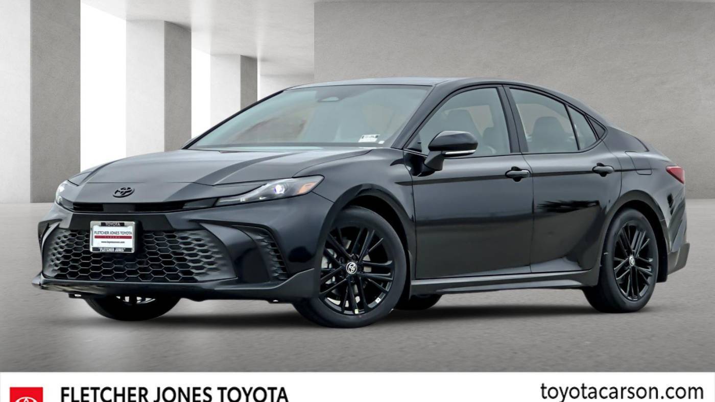 2025 Toyota Camry SE — Sedan — 6,934 mi — Carson, CA